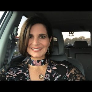 Meet your Posher, Monica